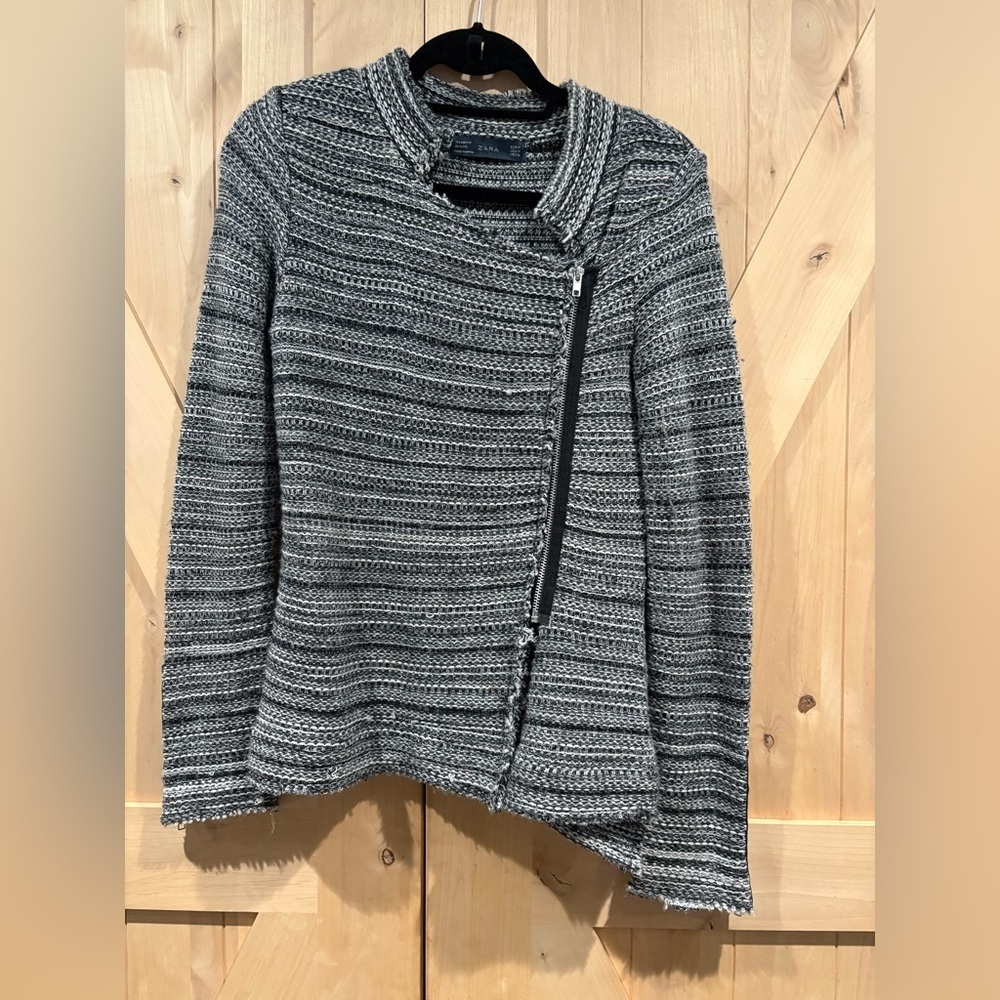 Zara Black and Gray Textured Jacket Cardigan - Picture 2 of 4